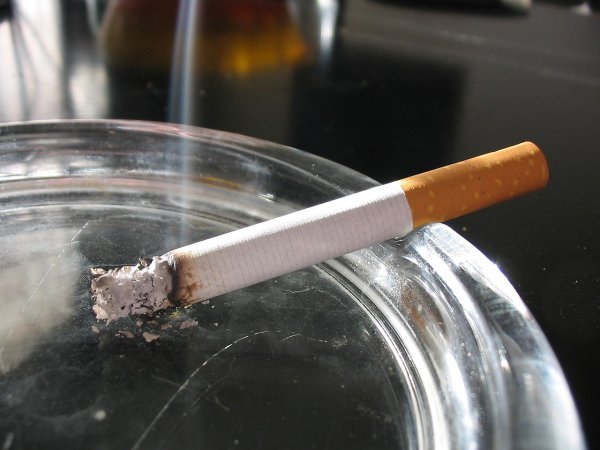Ученые: Курение приводит к развитию аритмии