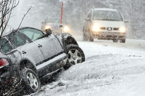Тюменских водителей предупреждают о сильном снегопаде: кому стоит воздержаться от поездок?