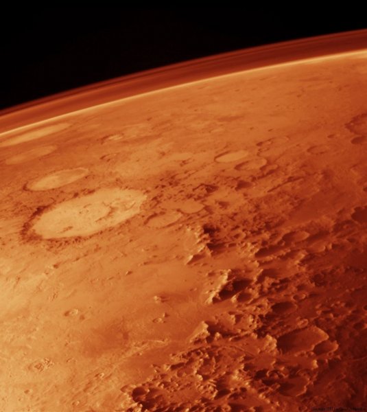 Ученые выяснили, как на Марсе появились гигантские речные каньоны