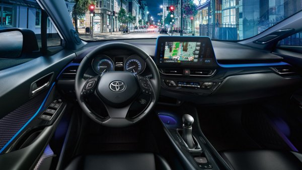 Чем новый Toyota C-HR лучше Juke, Creta и RAV4 рассказал эксперт