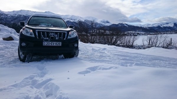 «Еду, как по асфальту!»: О Toyota Land Cruiser на зимней дороге рассказал владелец