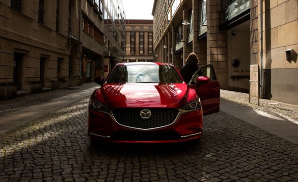 В России стартовали продажи новой Mazda 6