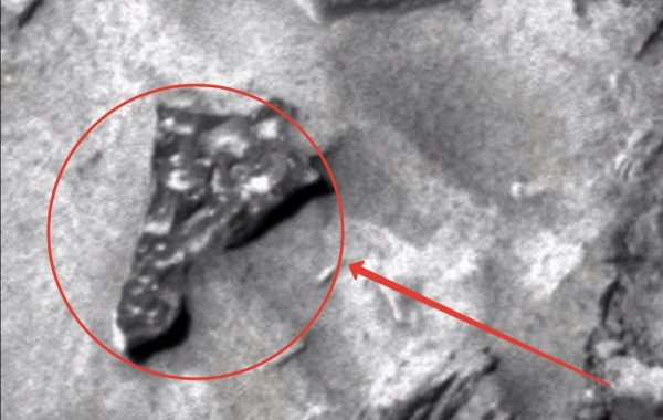 Крах теории Дарвина: На Марсе обнаружили остатки секретной лаборатории Нибиру для «размножения» людей