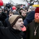 «Сомнительные мистические услуги!»: В защиту сквера в Екатеринбурге начали выступать священники «Сомнительные мистические услуги!»: В защиту сквера в Екатеринбурге начали выступать священники