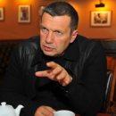 У Навального может быть сеть подпольных цехов по производству фейкового компромата на политиков — Соловьев